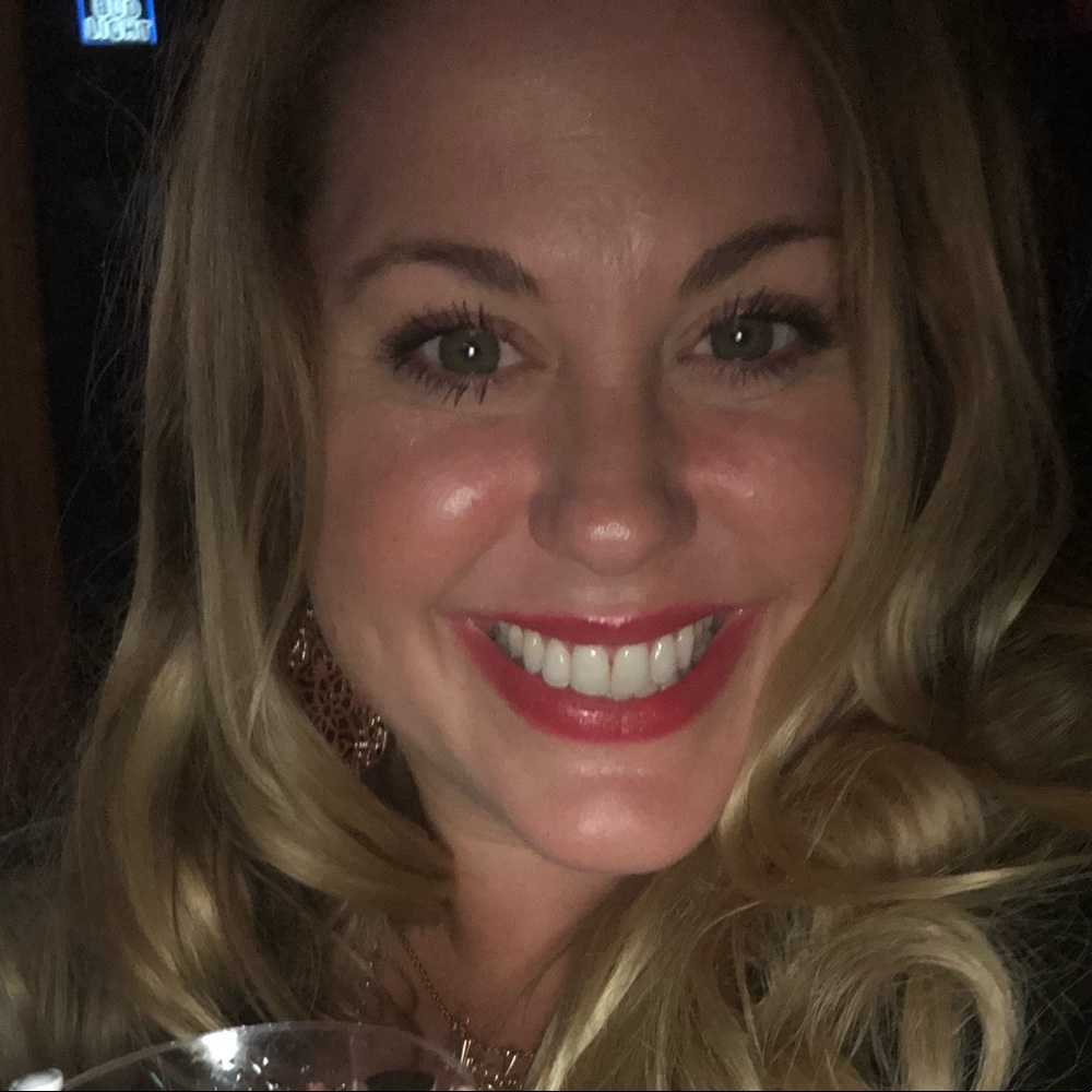 Meet your Posher, Nicole